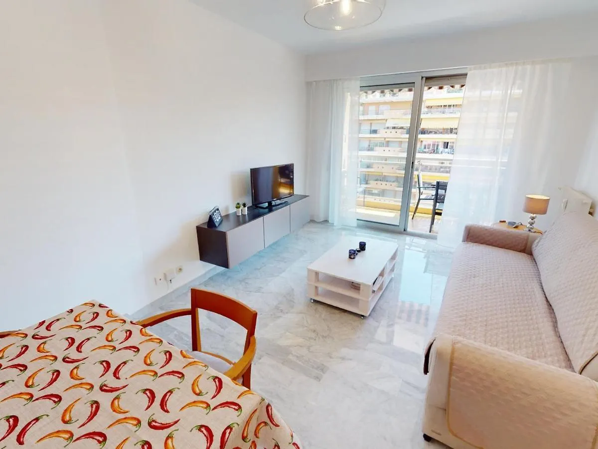 Spacieux 2P Climatise Avec Terrasses Et Garage, Proche Centre De Menton Et Plages - Fr-1-196-332 Apartment